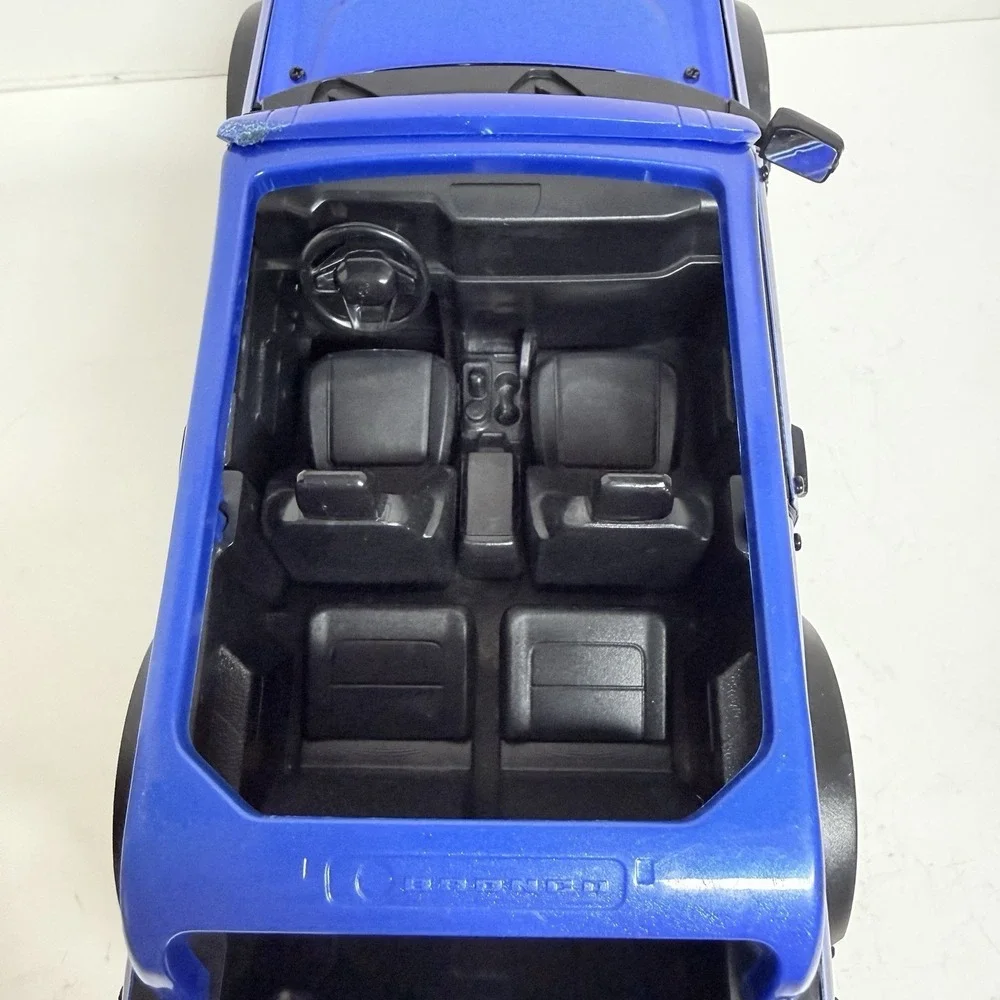 New Bright 2021‎ Ford Bronco Electric Blue With Winch